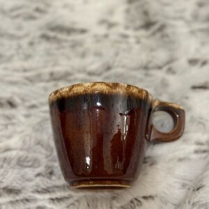 Mid - Century Vintage Hull Pottery Brown Drip Glaze 3.5” Coffee Mug